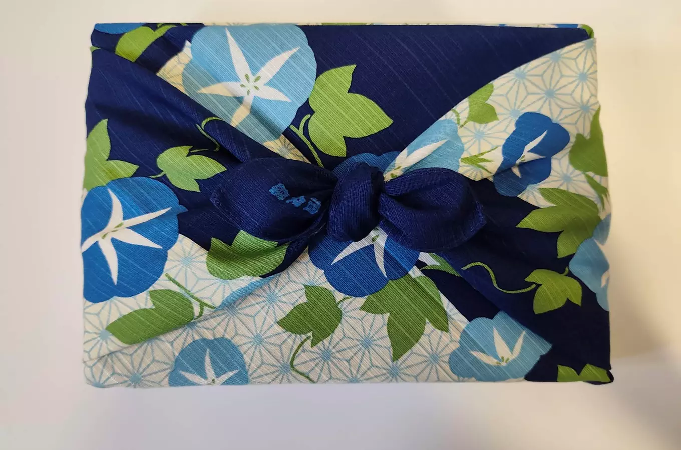 Workshop vázání šátku furoshiki – dárek v dárku